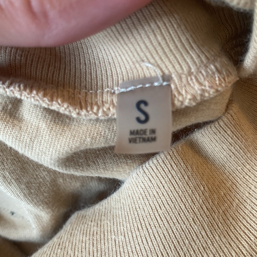 Fear of God Essentials Sand Tee Small - Picture 3 of 5